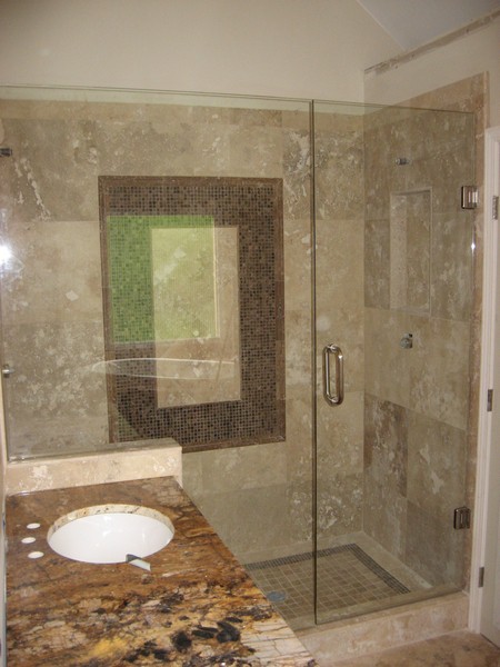 Frameless Shower Door 001