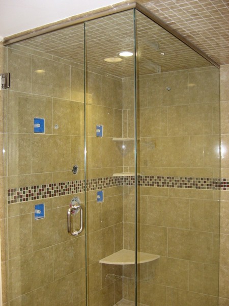 Frameless Shower Door – Steam 002