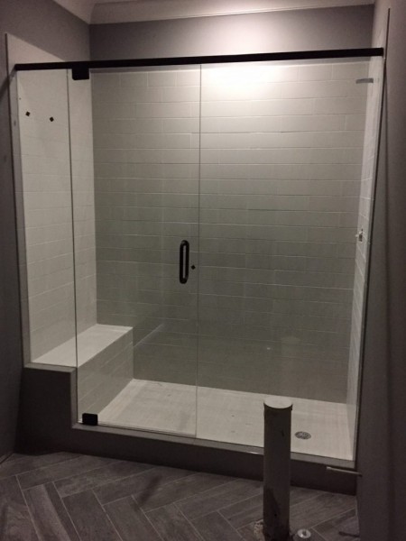 Frameless Shower Door with Header 028