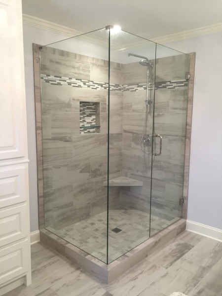 Frameless Shower Door 069
