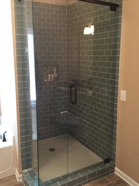 Frameless Shower Door with Header 035
